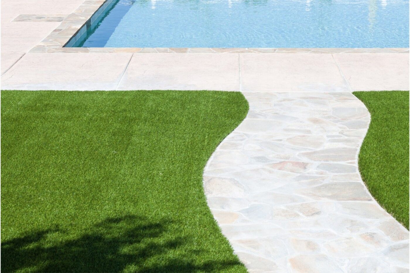 artificial turf pool surround installed by Jacksonville Artificial Turf